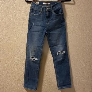 Levis 724 High Rise Straight Crop Jeans